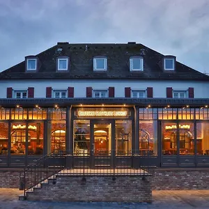 Hotel Brauerei Lohhof Im Muenchner Norden, Direkt An Der S1, Naehe Vom Flughafen, Zentrum, A92, Allianz Arena, Ruderregatta Und Schiessanlage G- Hochbrueck Entfernt, Internationale Kueche, Unterschleißheim